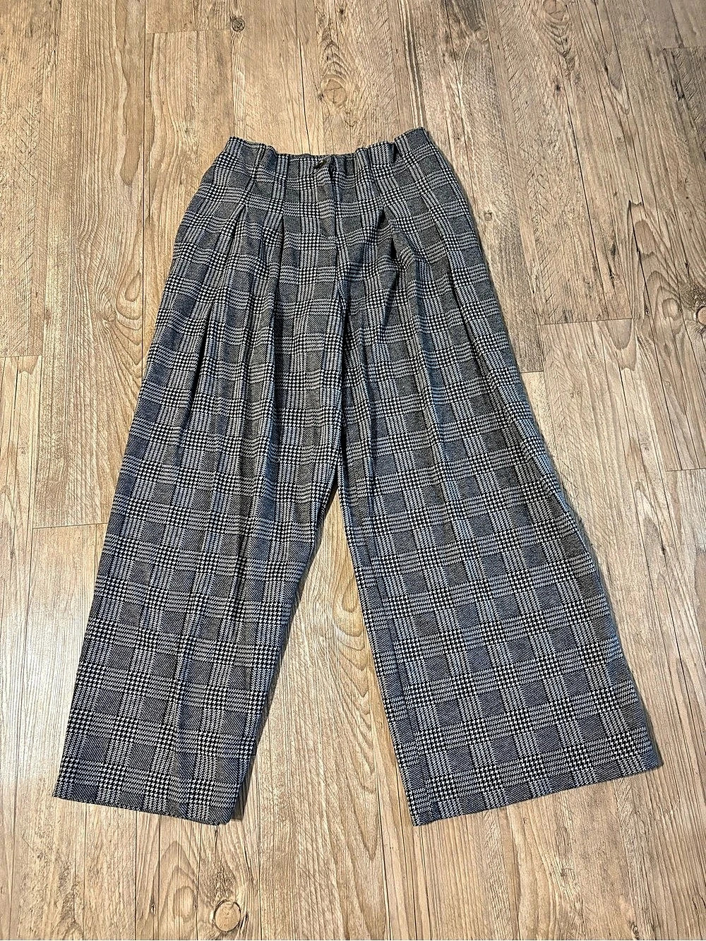 Maeve Wide Leg Plaid Pants in Gray & Black